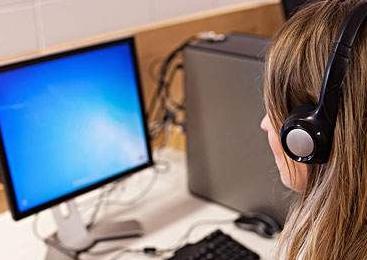 ʵս�����龰�Ի� ��1312��:Do you think computers can replace teachers? ����Ϊ�����ܴ�����ʦ��?